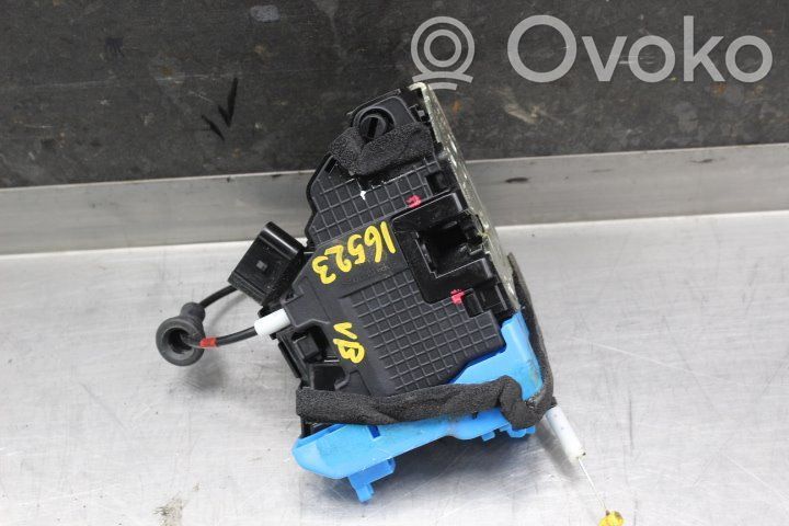 KIA Ceed Etuoven lukko 