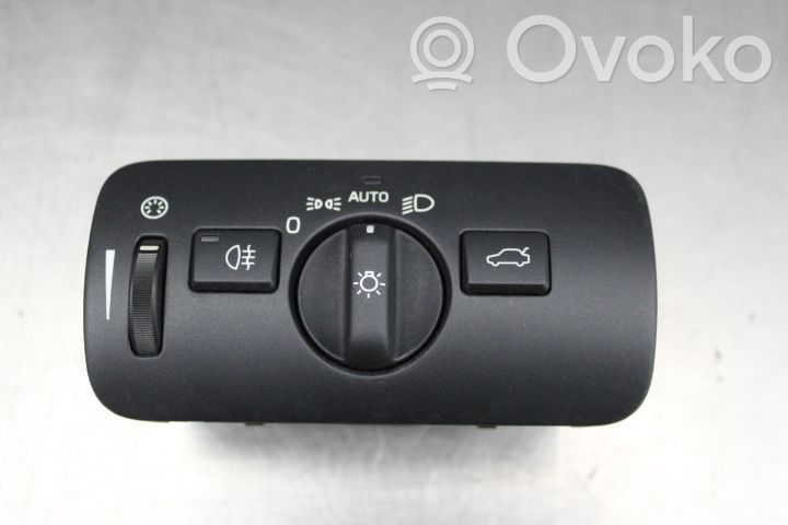 Light switch   30739424