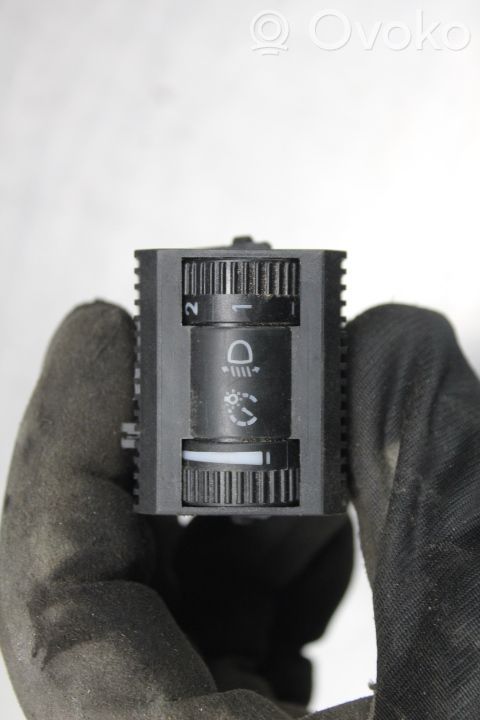 Interruptor de control del panel de luces   2H0941333A