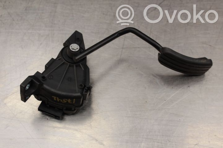 Opel Vivaro Accelerator pedal position sensor 