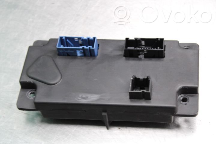 Autres unités de commande / modules   277605X04B