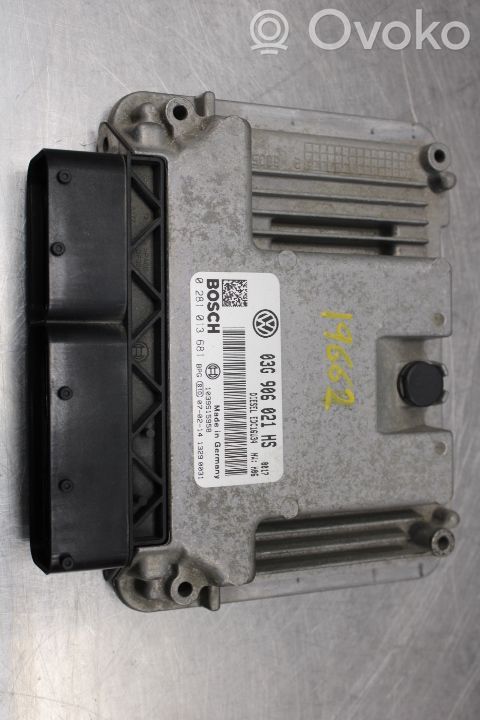 Unité de commande / module d'injection   03G906021HS,0281013681