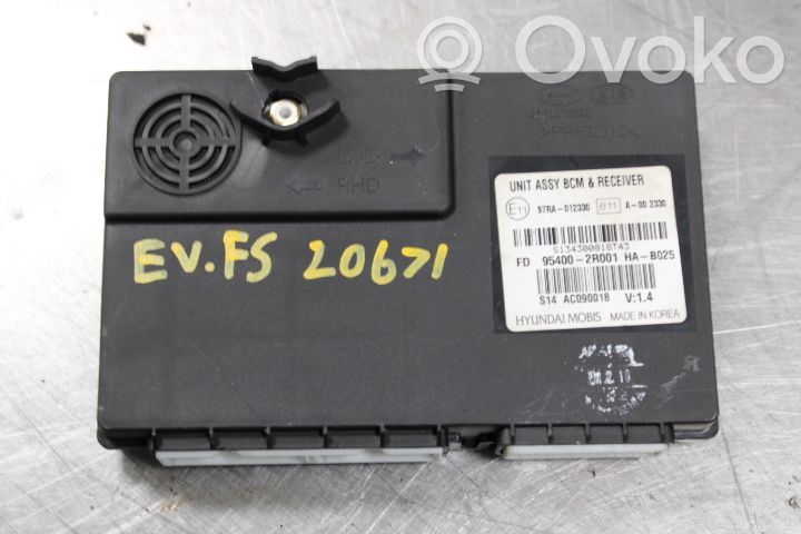 Hyundai i30 Módulo de fusible 