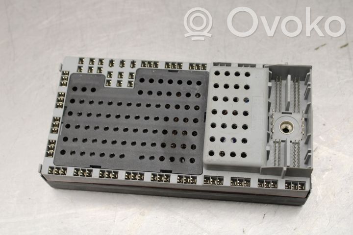 Volvo V70 Fuse module 