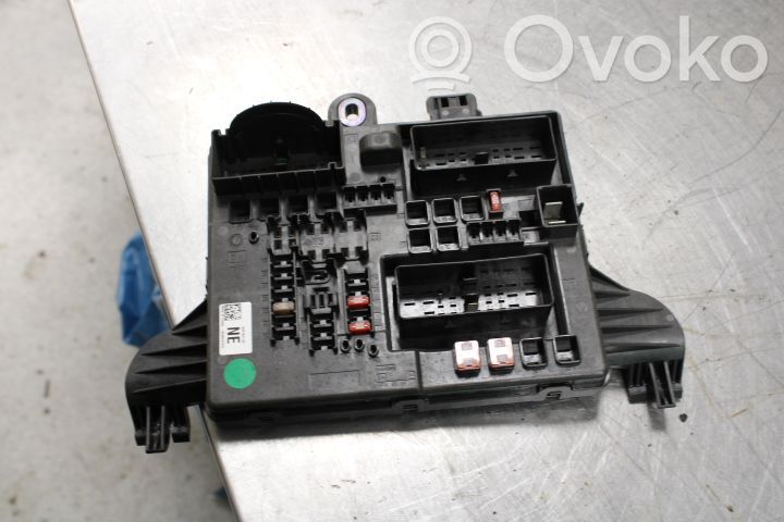 Módulo de fusible   14433907310,1327732103