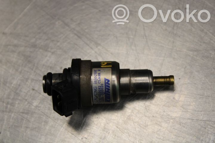 Volkswagen Transporter - Caravelle T5 Inyector de combustible 
