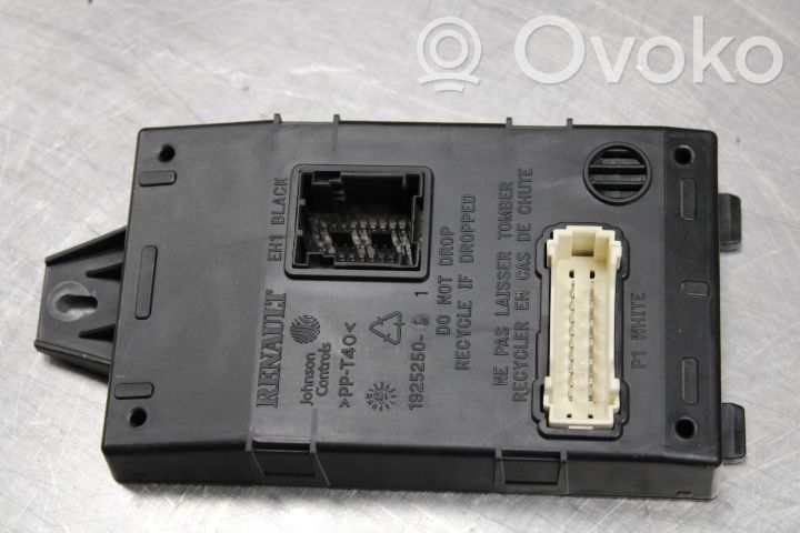 Fuse module   235511801,8201279201
