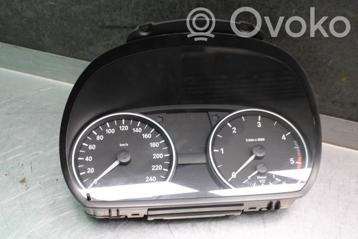 Geschwindigkeitsmesser Cockpit   916682101