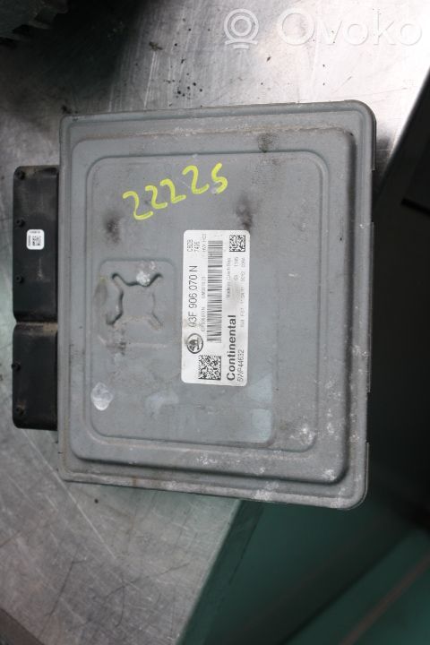 Skoda Fabia Mk2 (5J) Injection control unit/module 
