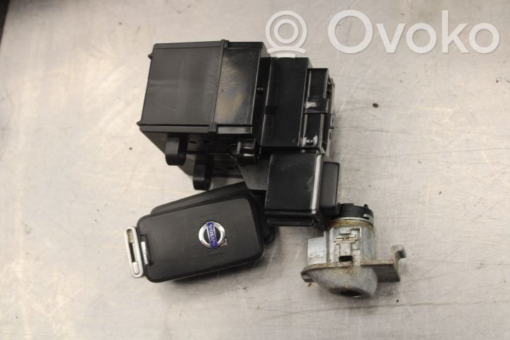 Volvo V70 Stūres atslēga 
