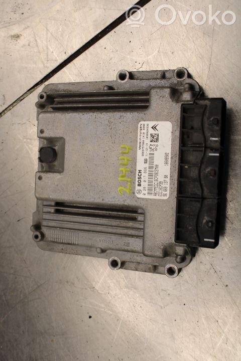 Unité de commande / module d'injection   0281017866,9666913780