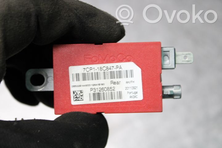 Pystyantennivahvistin   7CP118C847PA,P31260852