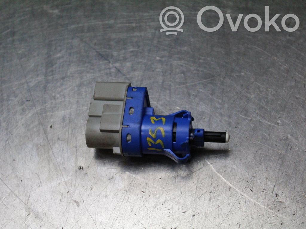 Brake pedal sensor switch