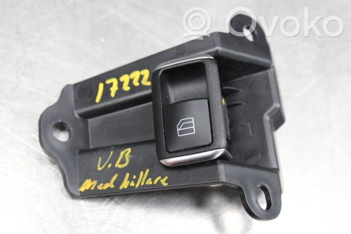 Electric window control switch   A2049058202