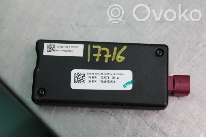 Tesla Model X Antenne radio 