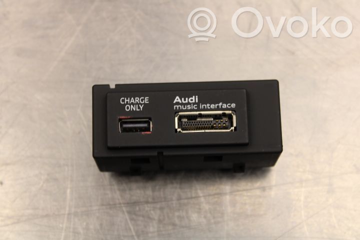 Audi A3 S3 8V Otros repuestos del interior 