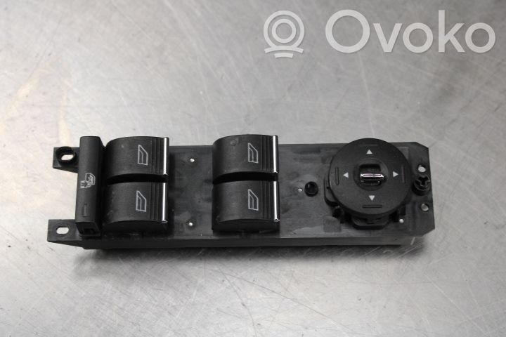 Ford Focus Electric window control switch 
