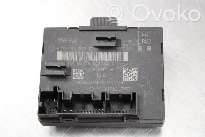 Unidad de control/módulo de la puerta   5Q0959595E