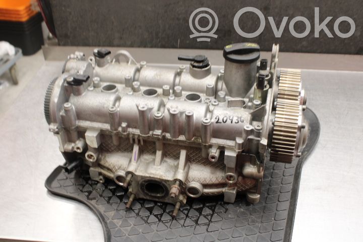 Volkswagen Golf VII Głowica silnika 
