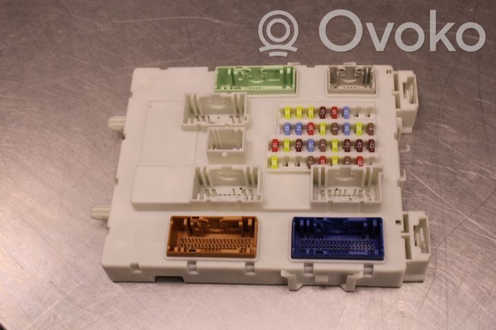 Блок предохранителей   F1FT14A073EF