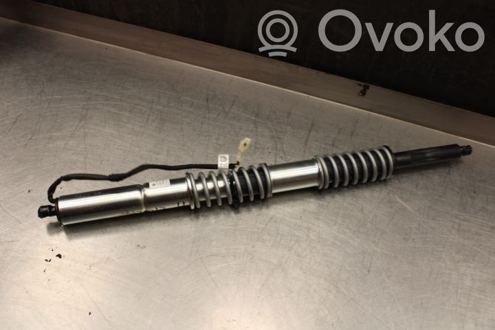 BMW 5 F10 F11 Amortyzator / Siłownik tylnej klapy bagażnika 