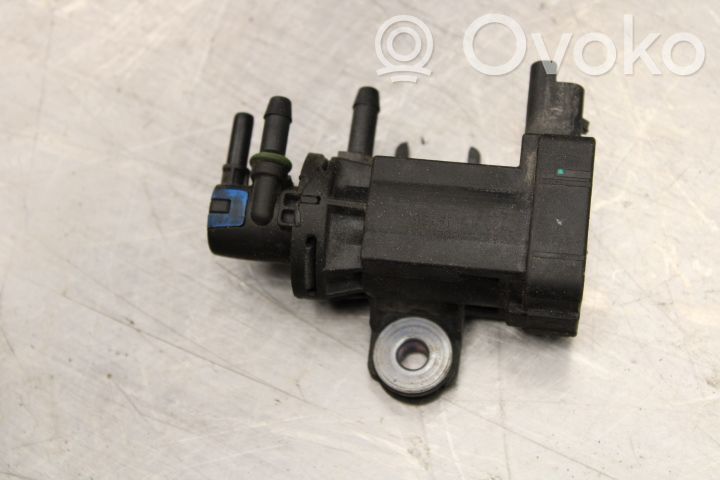 Válvula de vacío   98908205880