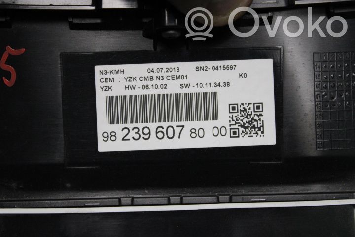 Toyota Proace Geschwindigkeitsmesser Cockpit 