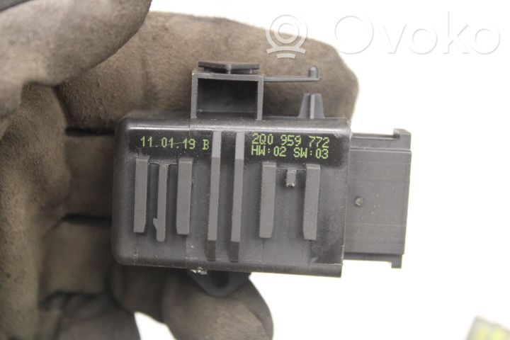 Autres unités de commande / modules   2Q0959772