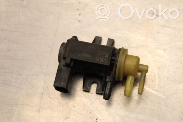 Válvula de vacío   1K0906627B