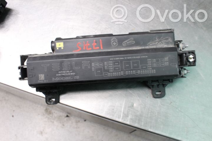 Tesla Model S Módulo de fusible 