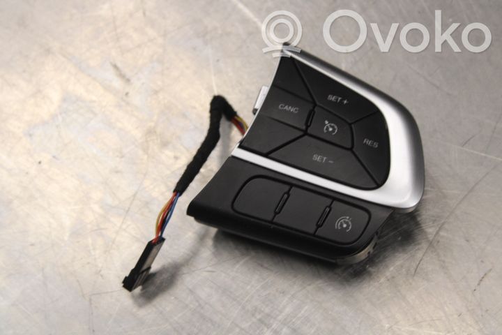 Iveco Daily 6th gen Boutons / interrupteurs volant