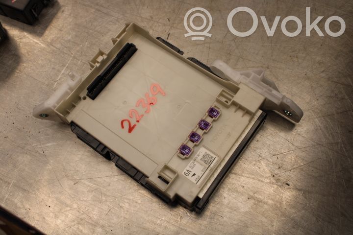 Toyota Prius (XW50) Modul siguranțe 
