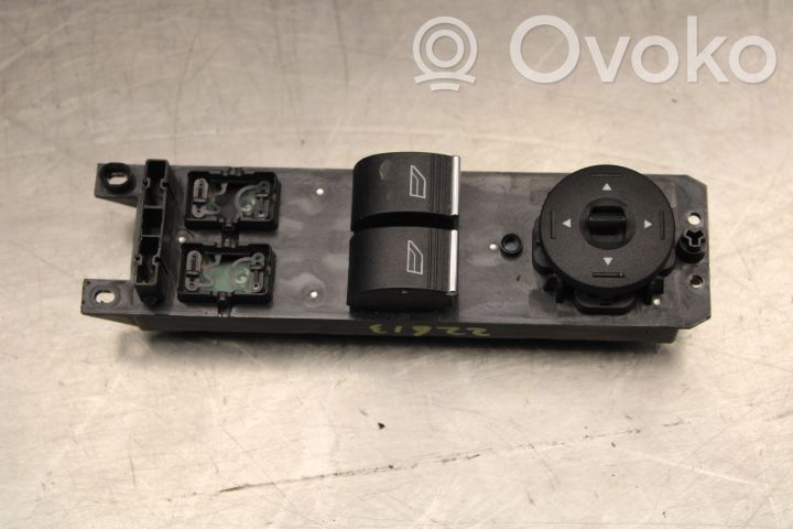 Electric window control switch   F1ET14A132EB