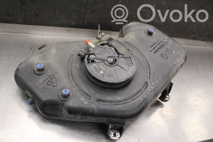 KIA Ceed Serbatoio vaschetta liquido AdBlue