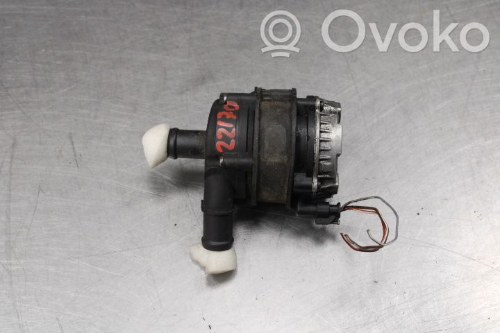 Volkswagen Golf VII Pompă electrică auxiliară lichid de răcire/apă 