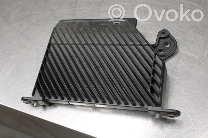 Volvo V60 Wzmacniacz audio 
