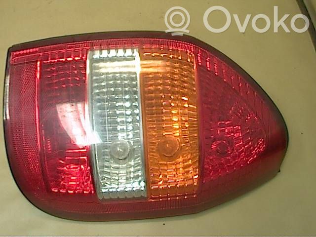 Opel Zafira A Lampa tylna 