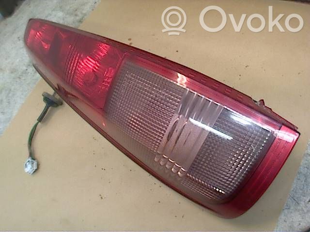 Nissan X-Trail T30 Lampa tylna 