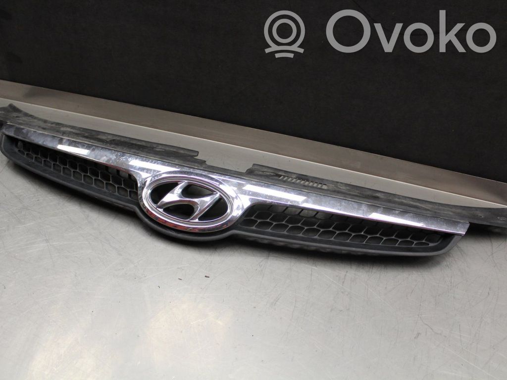 Hyundai i30 Etupuskurin alempi jäähdytinsäleikkö 