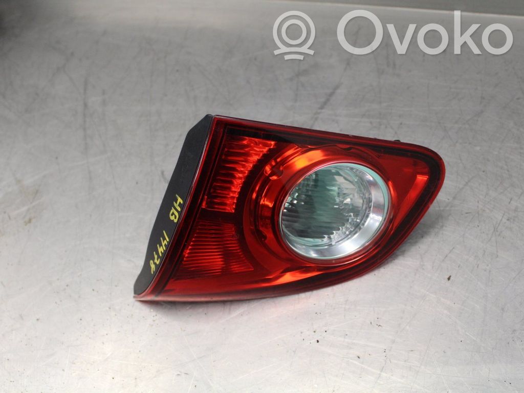 Nissan Qashqai Lampy tylnej klapy bagażnika 