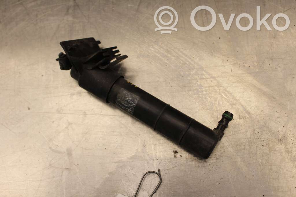 Headlight washer spray nozzle