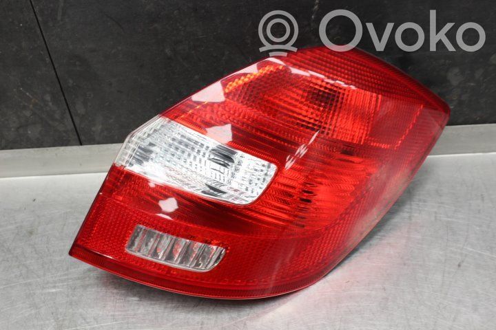 Skoda Fabia Mk2 (5J) Luci posteriori 