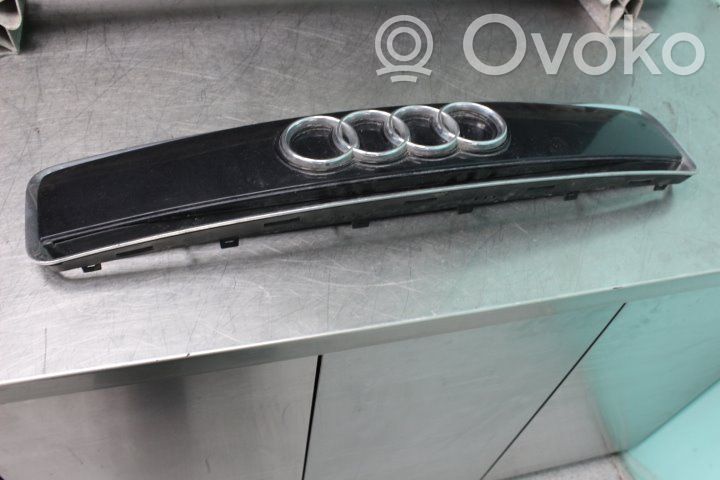 Audi A2 Front bumper lower grill 