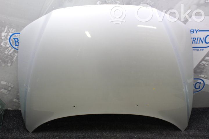 Volvo V70 Konepelti 