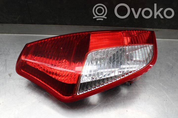 Hyundai i10 Lampă spate în caroserie 