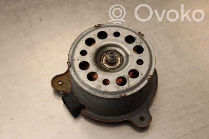 Opel Vivaro Elektrolüfter