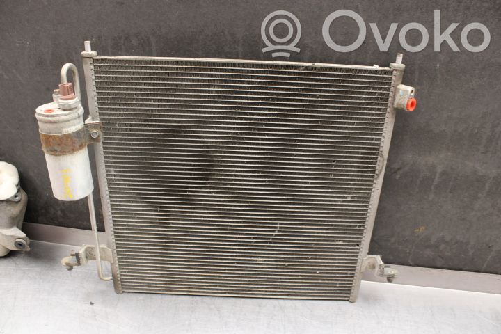 Mitsubishi L200 Radiatore di raffreddamento A/C (condensatore)