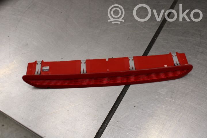 Volkswagen PASSAT B7 Luce d’arresto centrale/supplementare