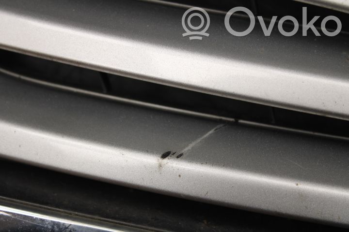 Subaru Outback Etupuskurin alempi jäähdytinsäleikkö 