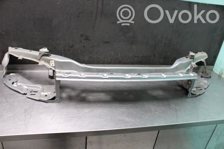 Volvo V50 Viršutinė dalis radiatorių panelės (televizoriaus) 